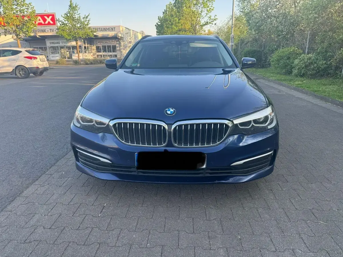 Gebraucht BMW 525 Sport Line 231 PS (169 kW) 2017 Blau Kombi