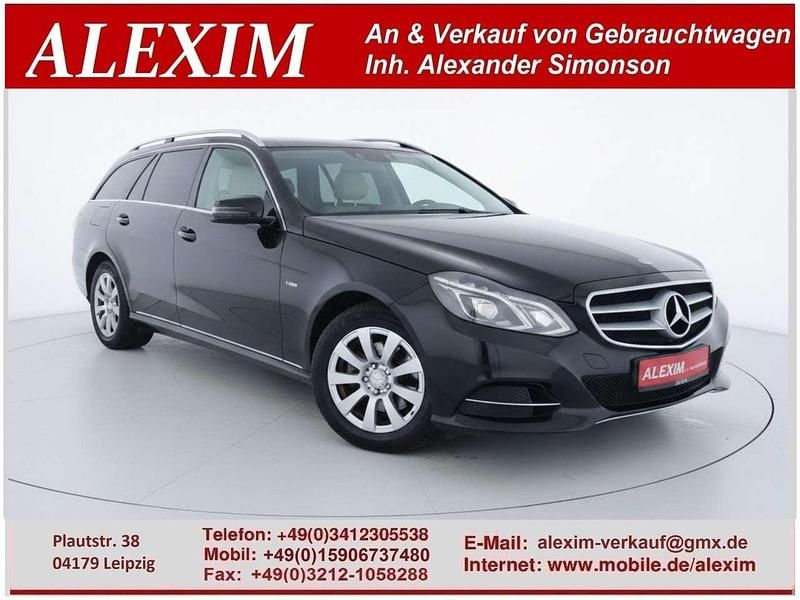 Schwarz/baltic black Gebraucht 2015 Mercedes E220 Avantgarde Kombi | 7.500 € (Etwas zu teuer) - Bild 1/4