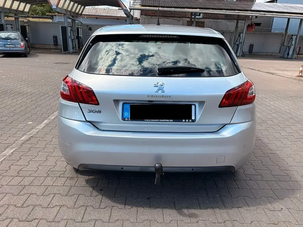 Gebraucht Peugeot 308 Active 125 PS (91 kW) 2014 Grau Limousine