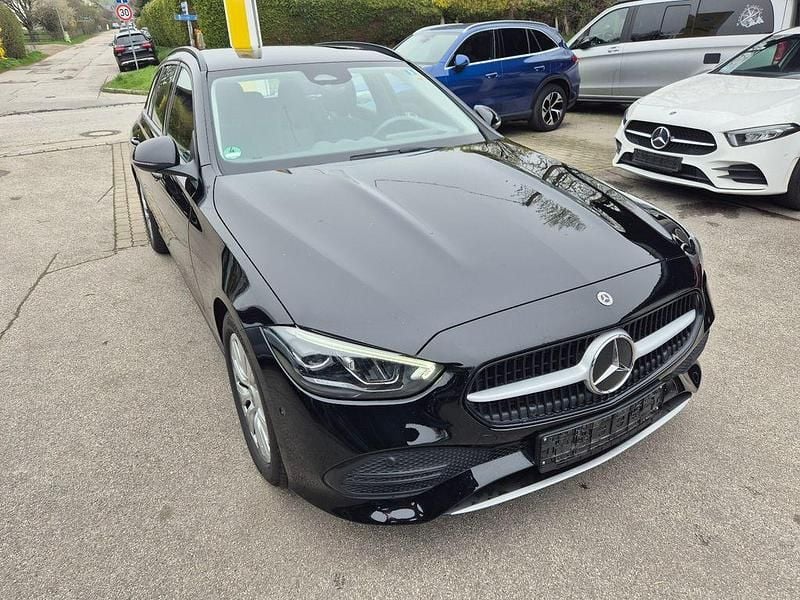 Gebraucht Mercedes C220 200 PS (147 kW) 2022 Schwarz Kombi