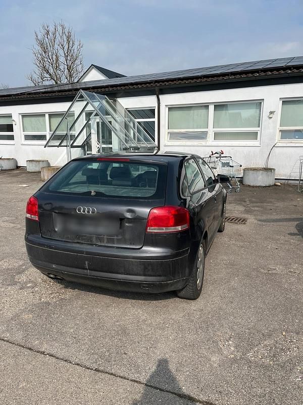 Gebraucht Audi A3 Attraction 105 PS (77 kW) 2007 Schwarz Kleinwagen