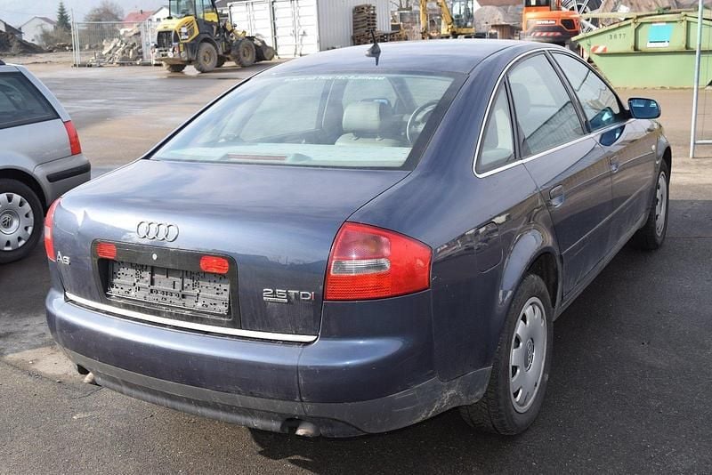 Gebraucht Audi A6 180 PS (132 kW) 2001 Blau Limousine