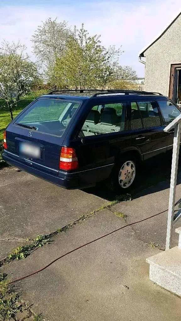 Gebraucht Mercedes E200 136 PS (100 kW) 1995 Kombi