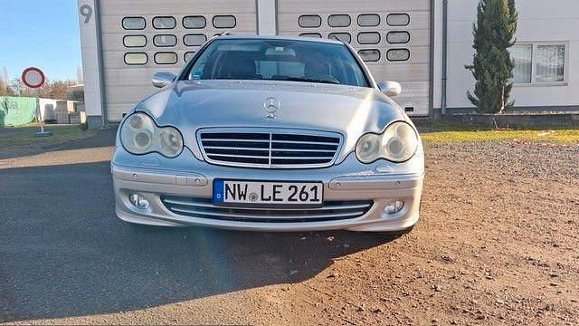 Silber Gebraucht 2006 Mercedes C350 Kombi | 3.500 € (Fairer Preis) - Bild 1/4