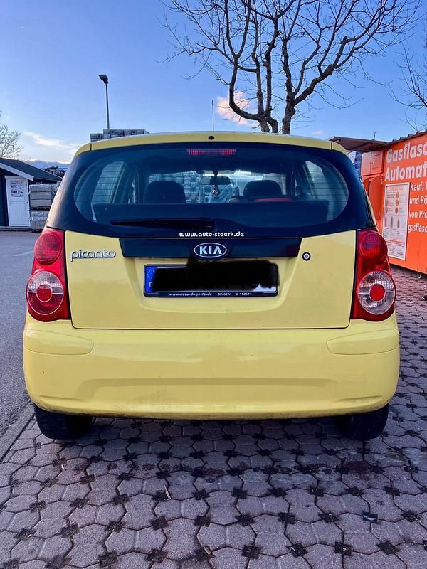 Gebraucht Kia Picanto 65 PS (47 kW) 2009 Gelb Kleinwagen