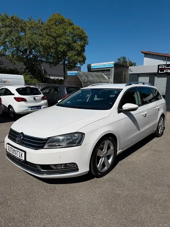 Gebraucht VW Passat Highline 140 PS (102 kW) 2011 Weiß Kombi