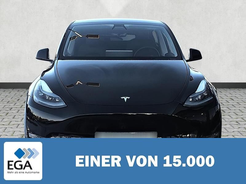 Schwarz metallic Gebraucht 2022 Tesla Model Y Performance SUV | 37.570 € (Fairer Preis) - Bild 1/4