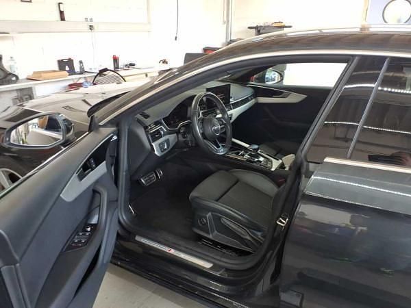 Gebraucht Audi A5 Sportback S-Line 150 PS (110 kW) 2021 Grau (manhattangrau metallic) Kleinwagen