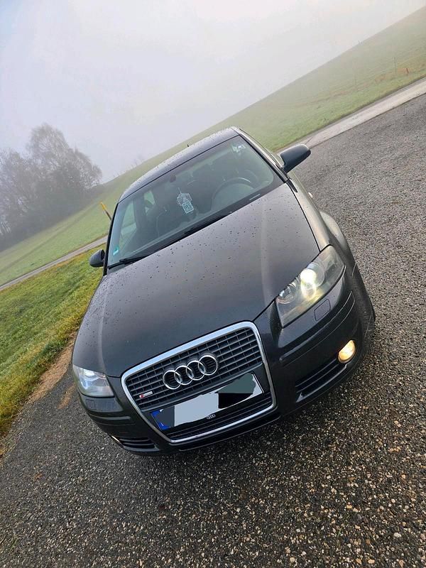 Grau Gebraucht 2005 Audi A3 S-Line Coupé | 3.200 € (Fairer Preis) - Bild 1/4