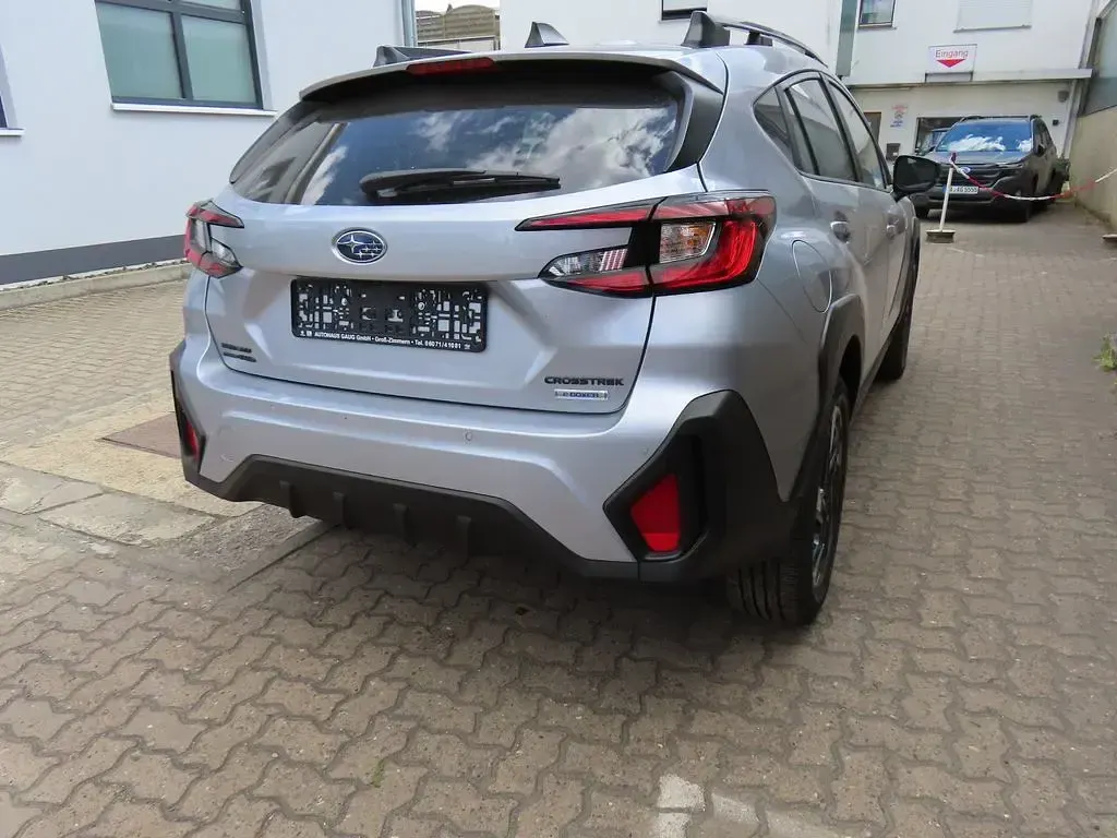Neu Subaru Crosstrek Active 136 PS (100 kW) 2026 Silber SUV