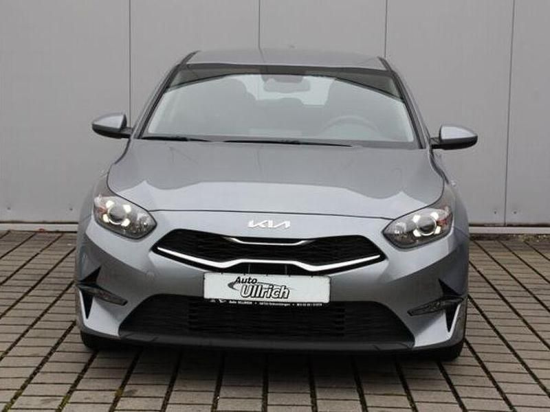 Gebraucht Kia Ceed Vision 120 PS (88 kW) 2022 Silber Kleinwagen