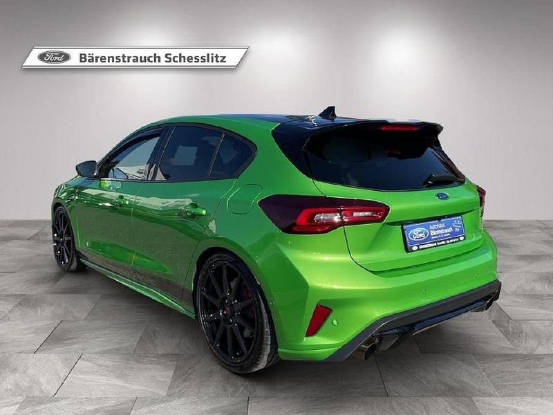 Gebraucht Ford Focus ST 280 PS (205 kW) 2024 Grün Limousine
