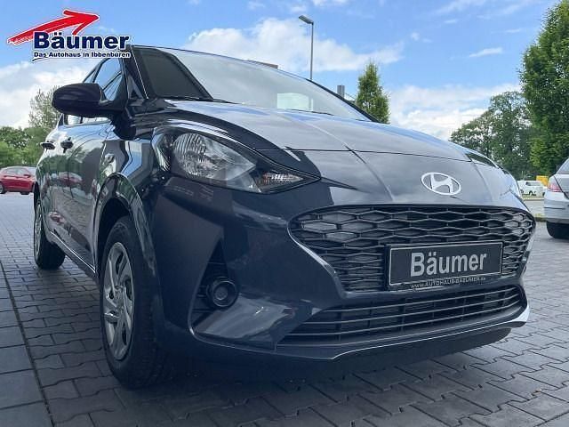 Neu Hyundai i10 Select 63 PS (46 kW) 2025 Grau Kleinwagen