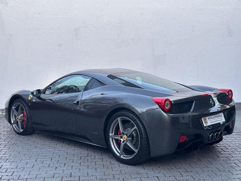 Gebraucht Ferrari 458 566 PS (416 kW) 2011 Girgio silverstone Coupé