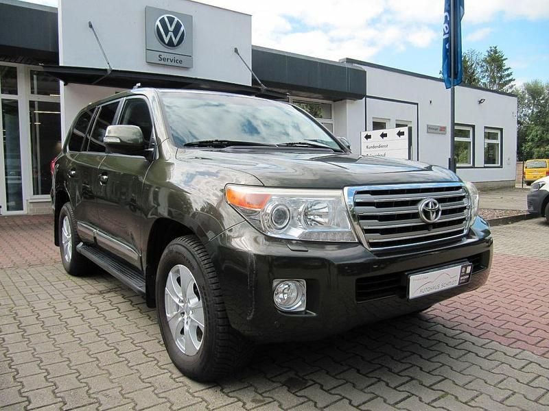 Grün Gebraucht 2013 Toyota Land Cruiser V8 SUV | 46.480 € - Bild 1/4