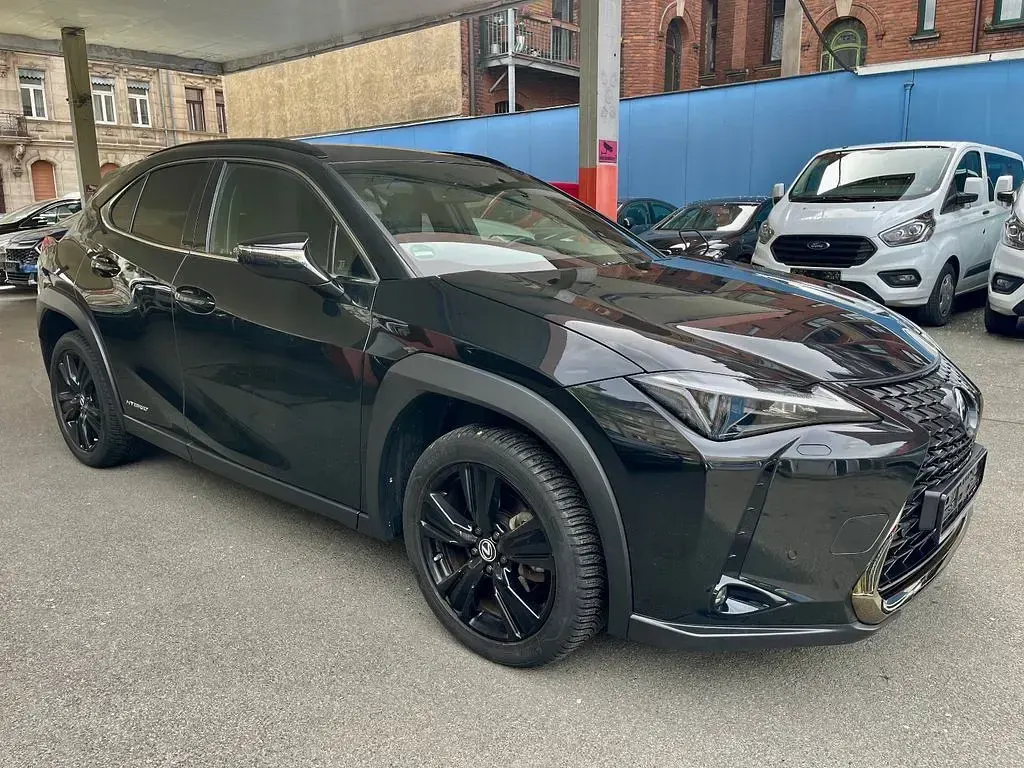 Second-hand Lexus UX 250h 152 CP (111 kW) 2021 Negru SUV