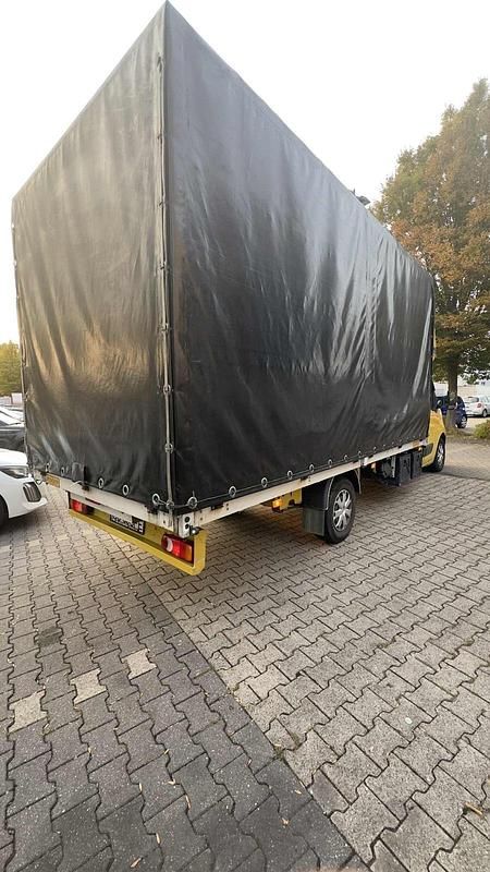 Gebraucht Renault Master 163 PS (119 kW) 2017 Gelb Van