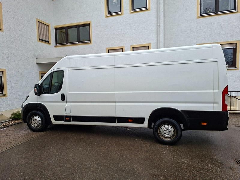 Gebraucht Peugeot Boxer 163 PS (119 kW) 2019 Weiß Van