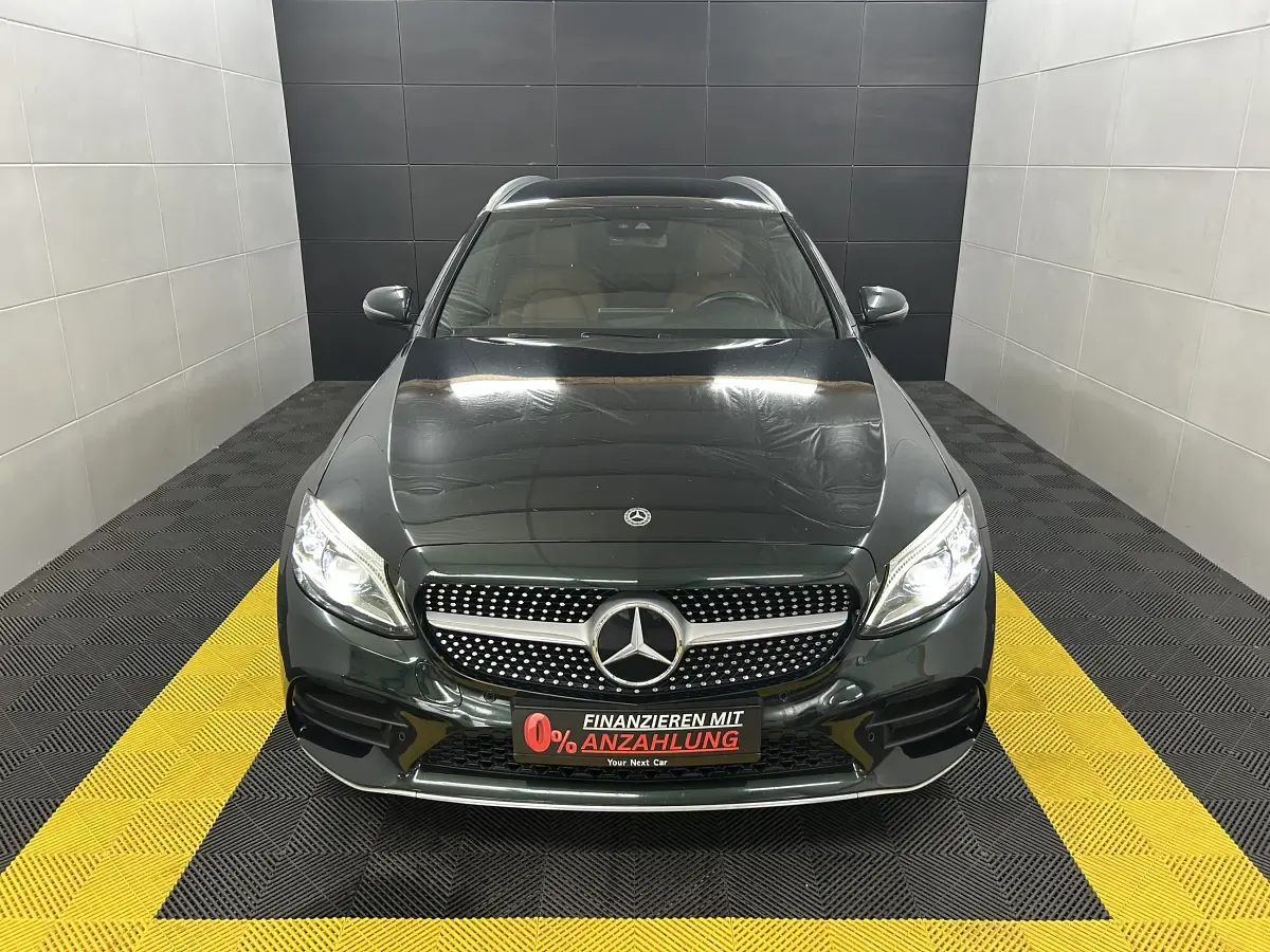 Gebraucht Mercedes C220 AMG line 195 PS (143 kW) 2018 Smaragdgruen  metalliclack Kombi
