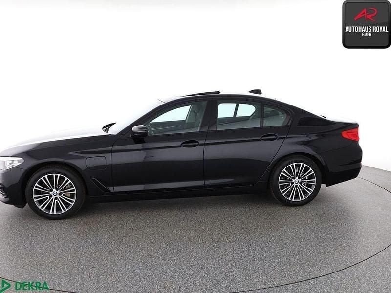 Gebraucht BMW 530e Sport Line 252 PS (185 kW) 2019 Schwarz (metallic) Limousine