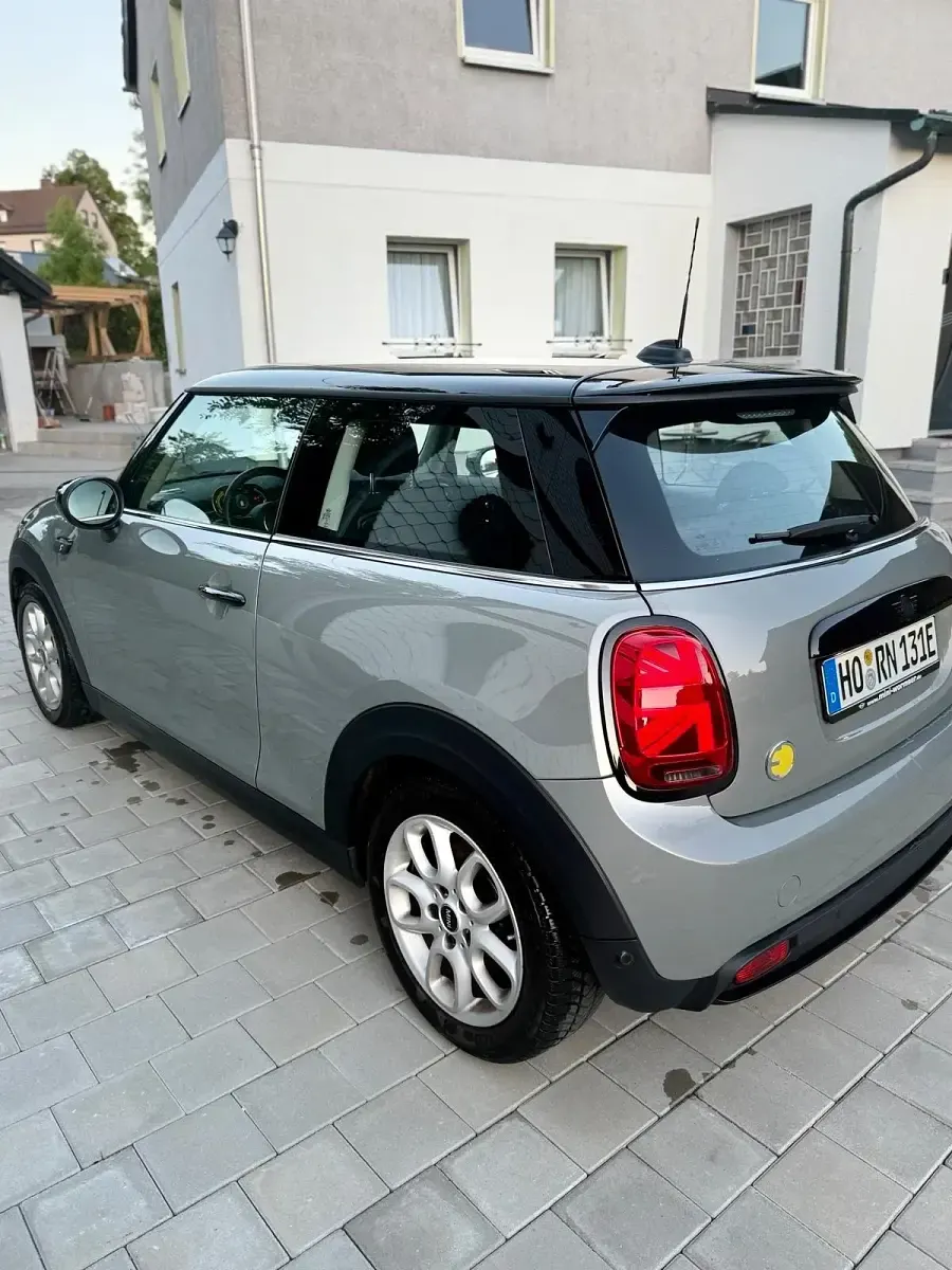 Gebraucht Mini Cooper SE 135 kW (184 PS) 2022 Grau Kleinwagen