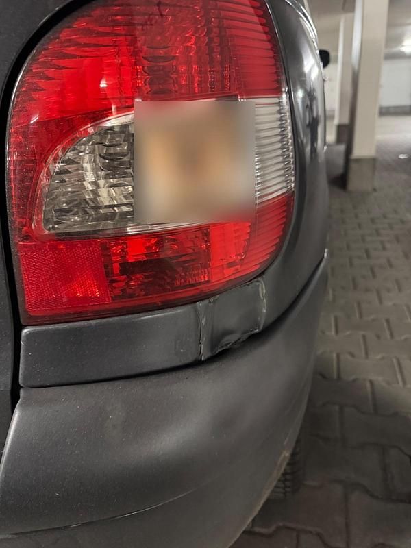 Gebraucht Renault Scénic Expression 139 PS (102 kW) 2003 Schwarz Van / Kleinbus