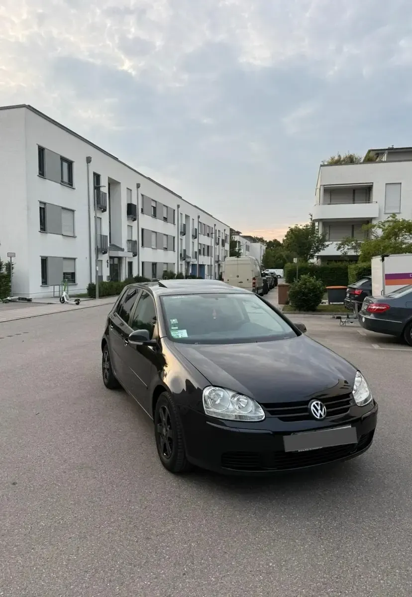 Gebraucht VW Golf V 75 PS (55 kW) 2005 Schwarz Kleinwagen