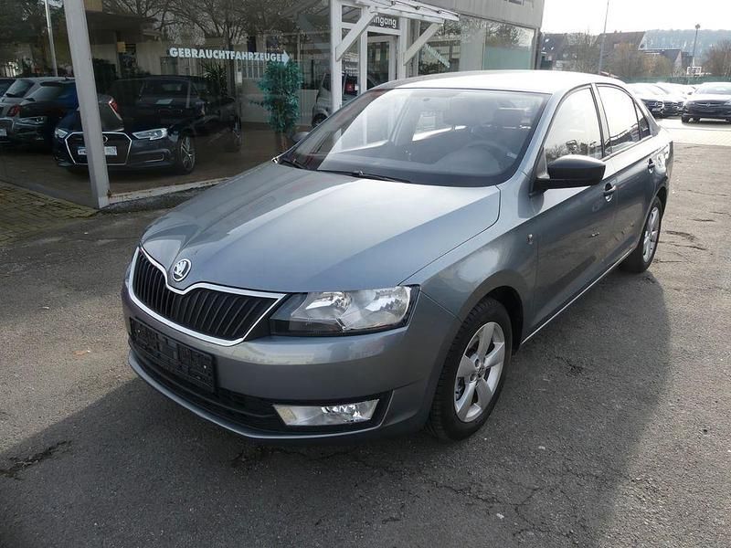 Second-hand Skoda Rapid Active 105 CP (77 kW) 2013 Gri Hatchback
