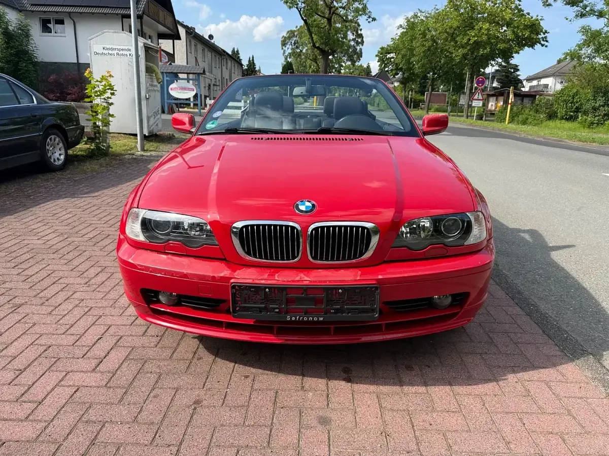 Gebraucht BMW 320 Cabriolet 170 PS (125 kW) 2002 Rot Cabrio