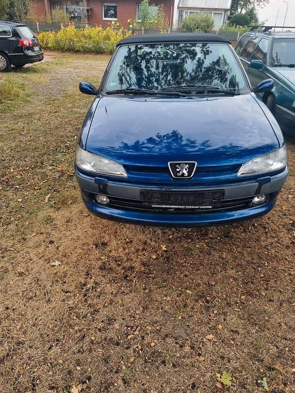 Blau Gebraucht 2000 Peugeot 306 Cabriolet Cabrio | 900 € (Superpreis) - Bild 1/4