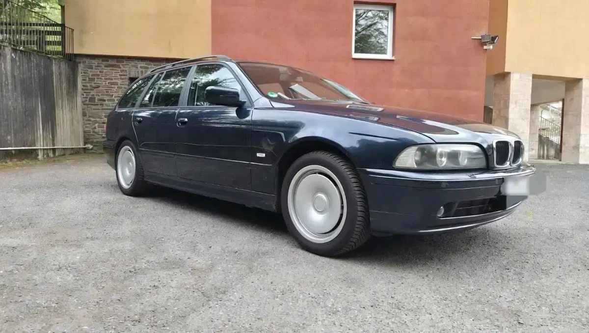 Gebraucht BMW 520 Shadowline 170 PS (125 kW) 2001 Blau Kombi