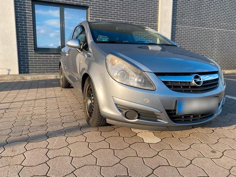 Second-hand Opel Corsa 90 CP (66 kW) 2007 Argintiu Hatchback