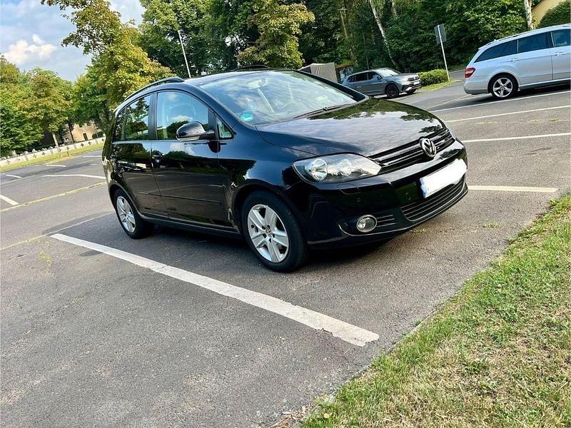Schwarz Gebraucht 2009 VW Golf Plus Comfortline Van / Kleinbus | 6.400 € (Fairer Preis) - Bild 1/4