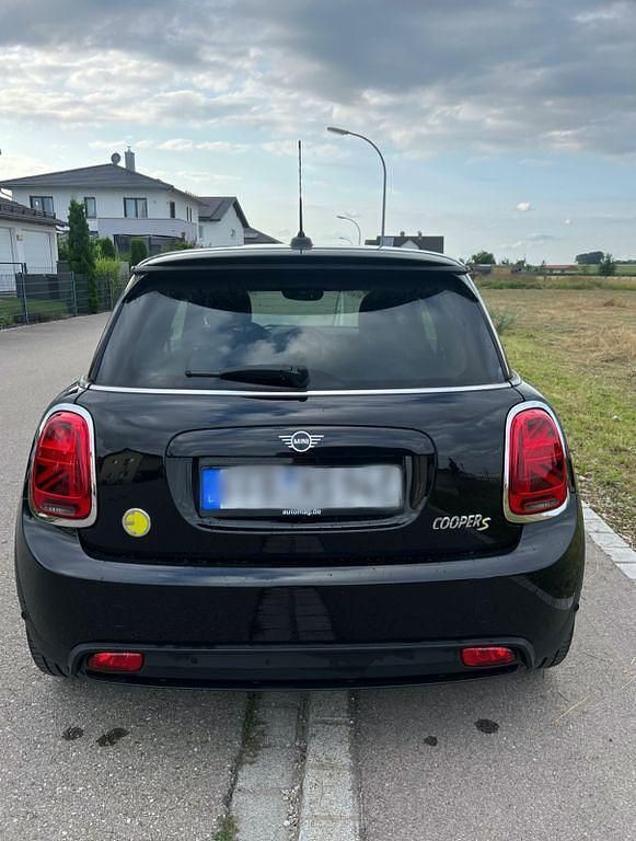 Gebraucht Mini Cooper SE 135 kW (184 PS) 2021 Schwarz Kleinwagen