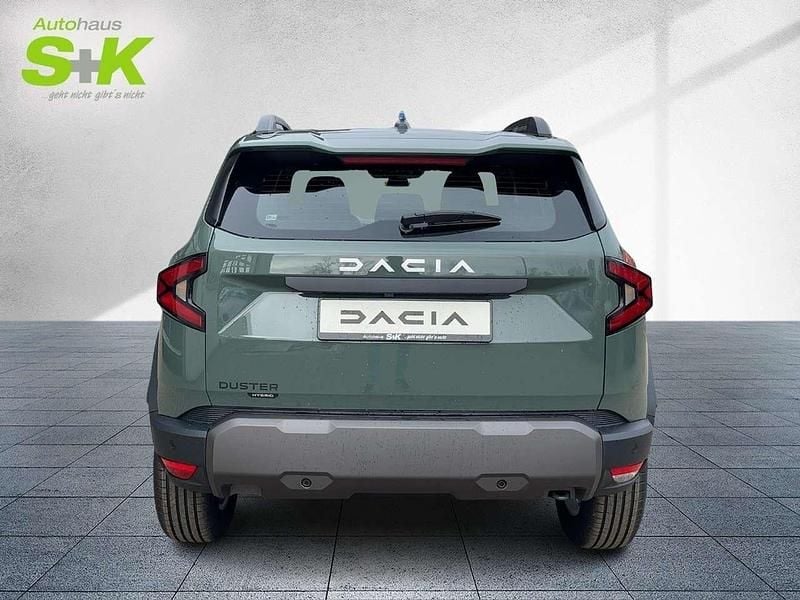Neu Dacia Duster Expression 158 PS (116 kW) 2026 Safarigrüngrau (grau) SUV