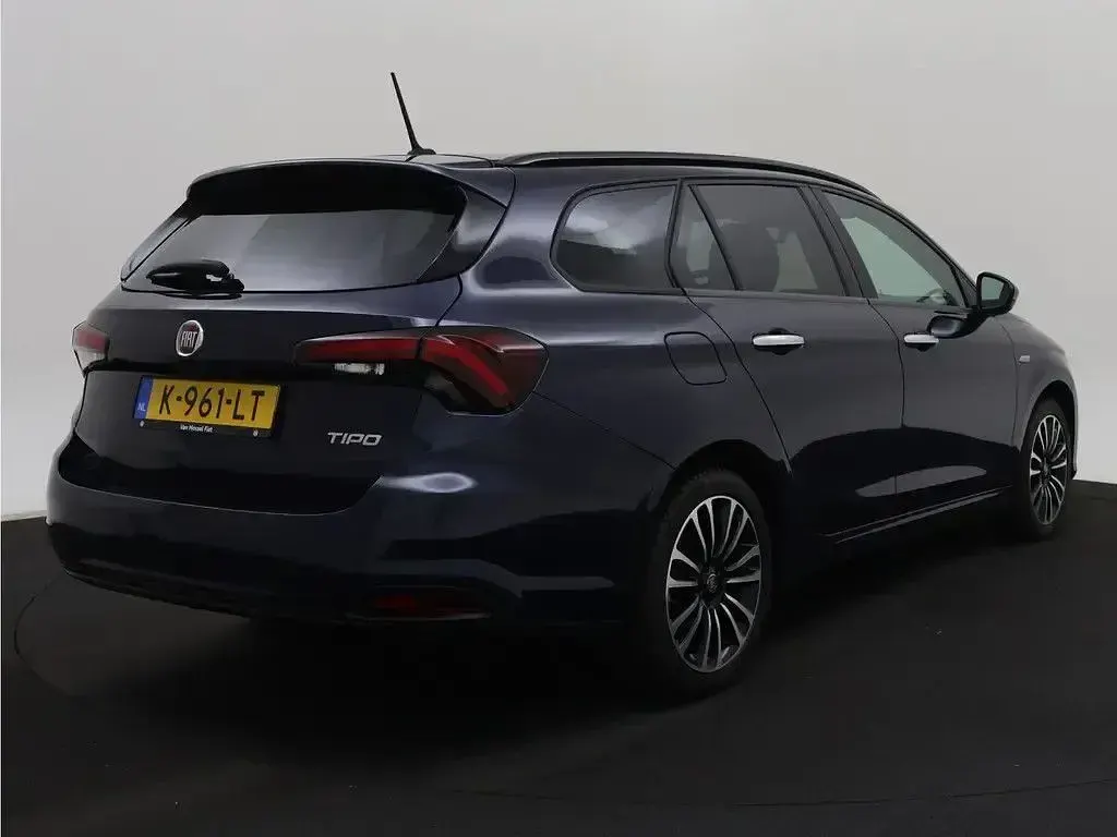 Gebraucht Fiat Tipo 101 PS (74 kW) 2021 Blau Kombi