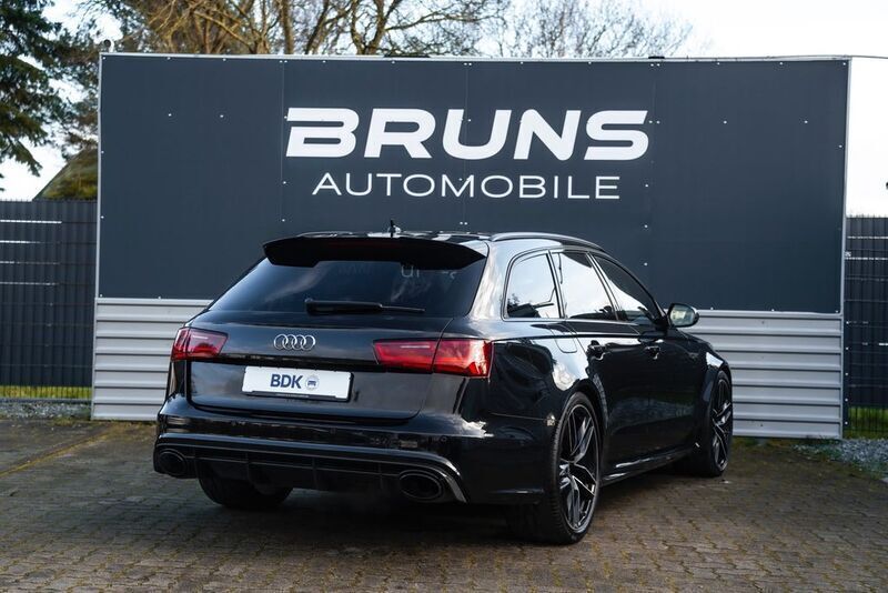 Gebraucht Audi RS6 Ambiente 560 PS (411 kW) 2015 Mythosschwarz metallic Kombi