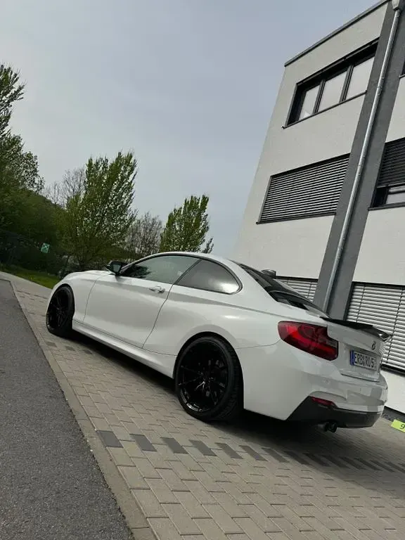 Gebraucht BMW 220 M Sport 184 PS (135 kW) 2016 Weiß Coupé