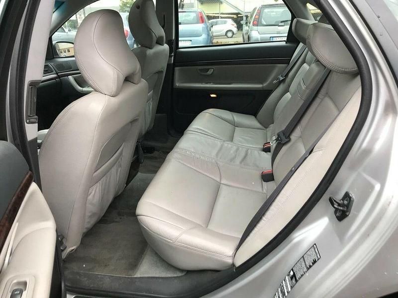 Second-hand Volvo S80 196 CP (144 kW) 2002 Argintiu Berlinǎ