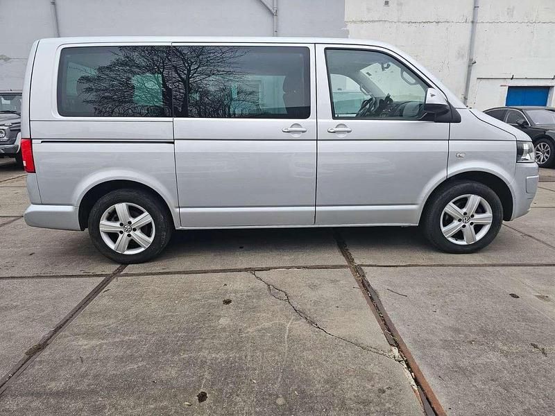 Gebraucht VW Transporter 140 PS (102 kW) 2010 Grau Van