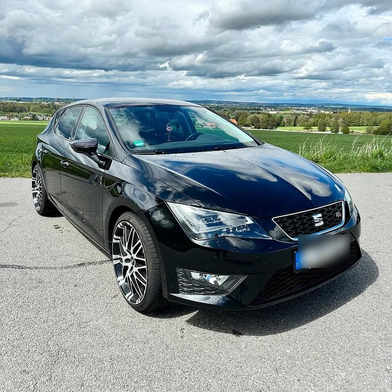 Schwarz Gebraucht 2016 Seat Leon FR Limousine | 11.499 € (Fairer Preis) - Bild 1/4