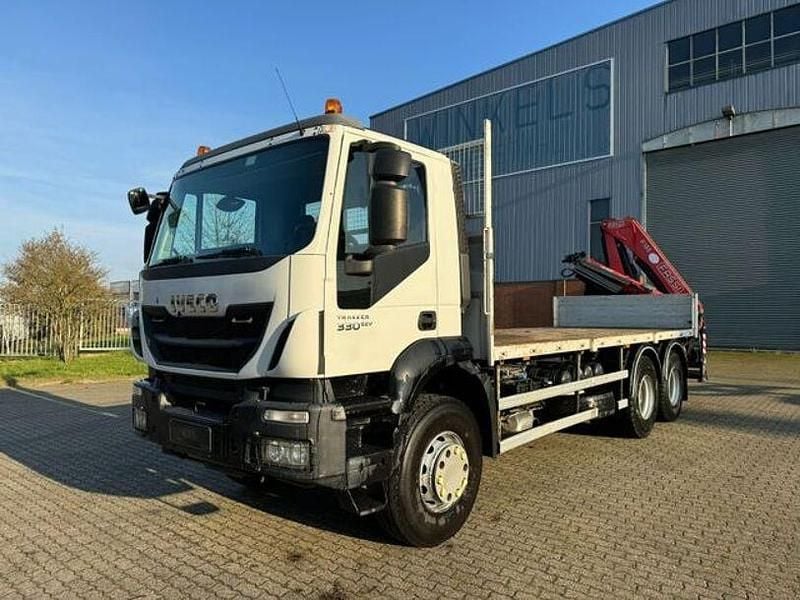 Weiss Gebraucht 2014 Iveco Massif | 41.055 € - Bild 1/4