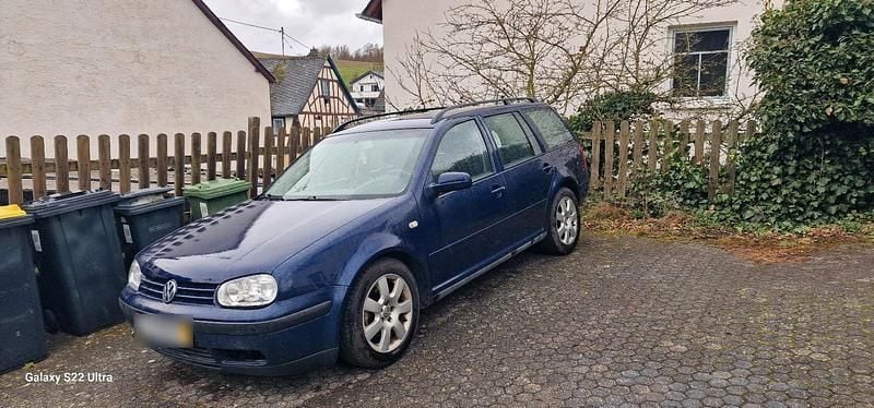 Gebraucht VW Golf IV 131 PS (96 kW) 2003 Blau Kombi