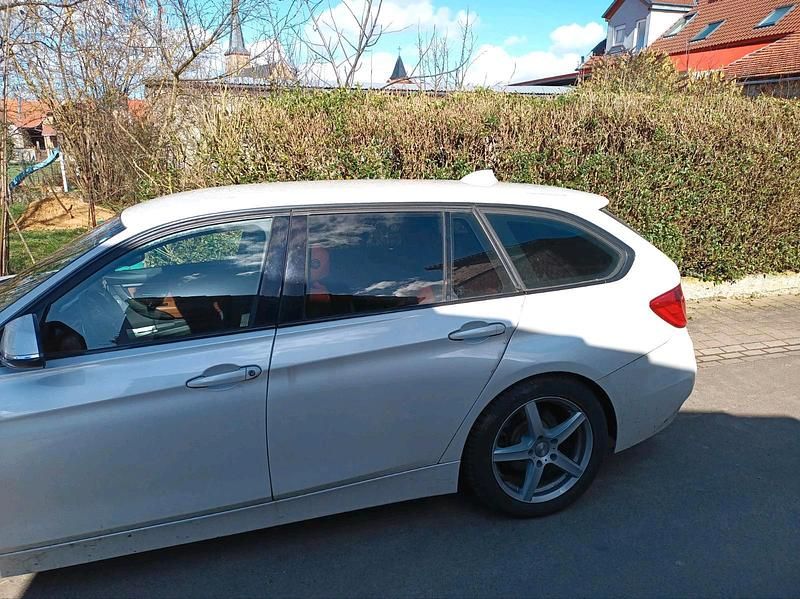 Gebraucht BMW 328 245 PS (180 kW) 2013 Weiß Kombi