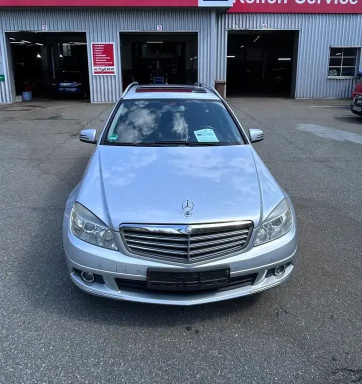 Gebraucht Mercedes C220 170 PS (125 kW) 2010 Silber Limousine