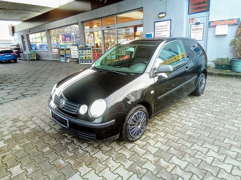 Gebraucht VW Polo Basis 54 PS (39 kW) 2004 Schwarzcosmo2 Kleinwagen