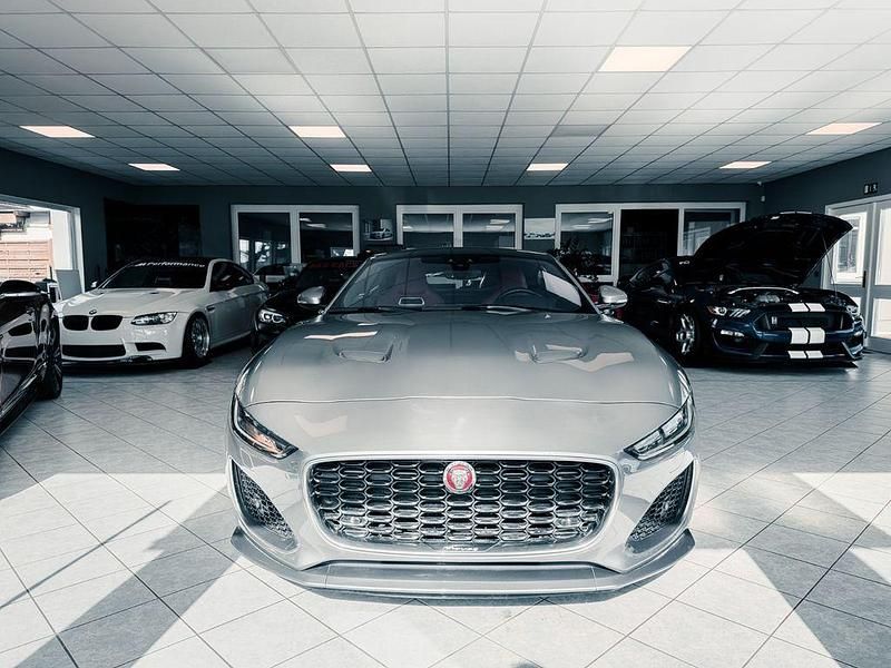 Gebraucht Jaguar F-Type R-Dynamic 450 PS (330 kW) 2023 Silber