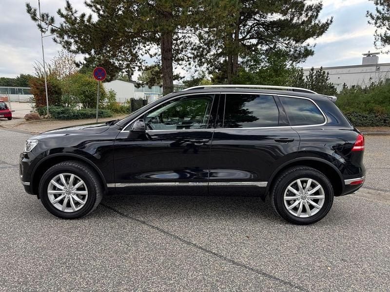 Schwarz Gebraucht 2015 VW Touareg Terrain Tech SUV | 17.990 € (Superpreis) - Bild 1/4
