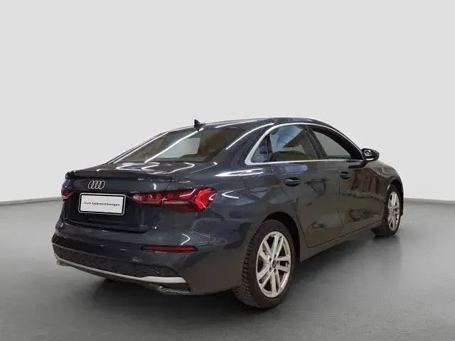 Gebraucht Audi A3 Comfort 150 PS (110 kW) 2025 Manhattangrau metallic Limousine