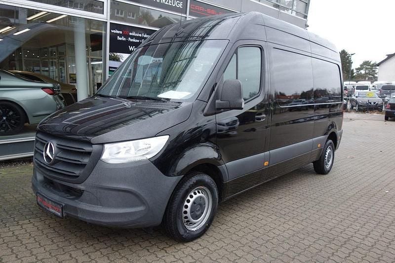 Tiefschwarz Gebraucht 2021 Mercedes Sprinter Van | 27.800 € (Superpreis) - Bild 1/4